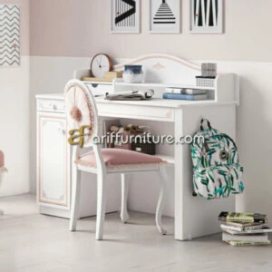 Meja Belajar Terbaru Model Minimalis Untuk Anak