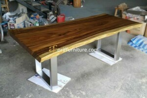 Meja Makan Trembesi Minimalis Kaki Stainless