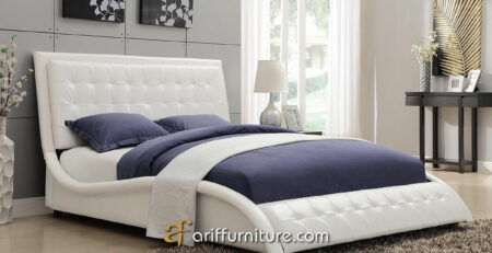 Tempat Tidur Jok