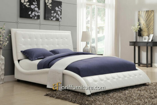Tempat Tidur Jok