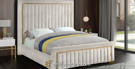 Tempat Tidur Mewah Elegan