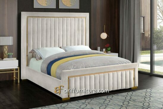 Tempat Tidur Mewah Elegan