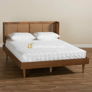 Tempat Tidur Retro Terbaru Dari Kayu Jati