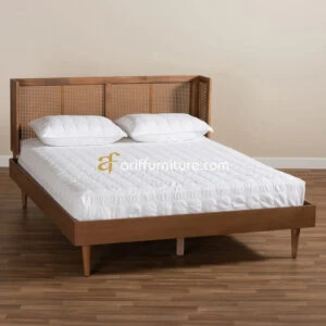 Tempat Tidur Retro Terbaru Dari Kayu Jati