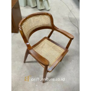 Kursi Cafe Sandaran Rotan