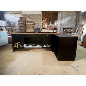 Meja Direktur Minimalis Kayu Jati