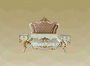 Set Kamar Tidur Mewah Modern Klasik