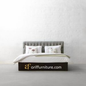 Tempat Tidur Kayu Minimalis dengan Head Bord Jok